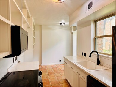 Kitchen with breakfast area