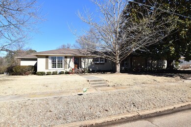 70 W Valley St Hernando