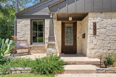 2208 Mountain View Rd, Austin, TX 78703 - photo 3