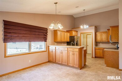 12 Northwest Crossing, Davenport, IA 52806 - photo 5