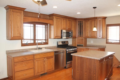 2027 Charles St, La Crosse, WI 54603 - photo 4