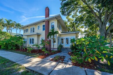 West side of view of home from 10th St N. See entr