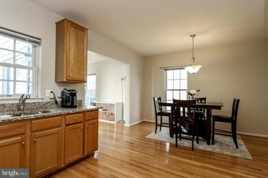 43450 Jubilee St, Chantilly, VA 20152 - photo 5