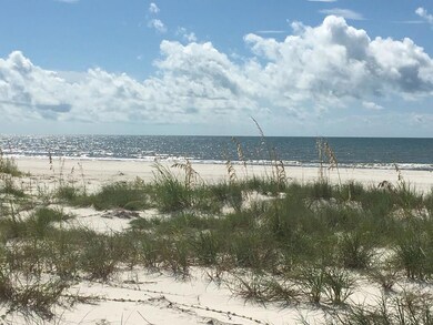 Short distance to the Gulf of Mexico...