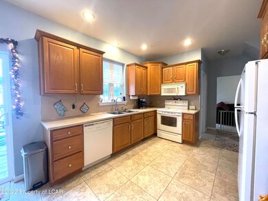 11 Aristocrat Cir, Sugarloaf, PA 18249 - photo 6