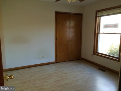 45365 Woodlawn Dr, California, MD 20619 - photo 2