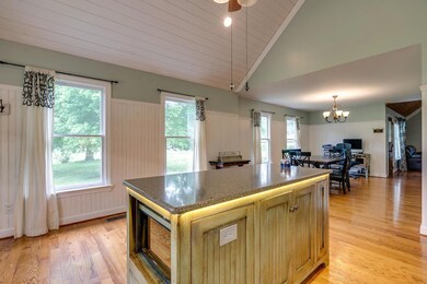 A center island makes cooking and meal prep a delight