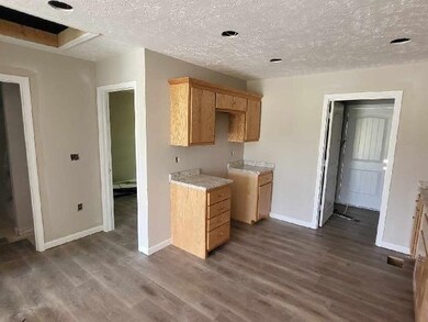 514 W Taylor St, Manchester, TN 37355 - photo 3