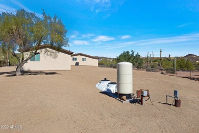 937 E Saddle Butte St-4