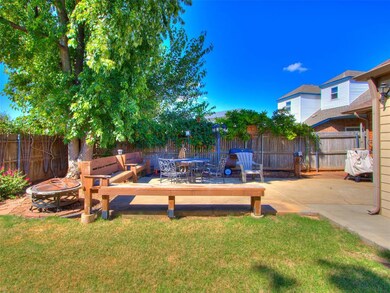 2433 E Hills Dr, Moore, OK 73160 - photo 5