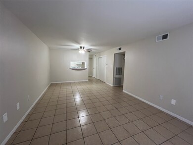2400 5th St unit 5, Bay City, TX 77414 - photo 2