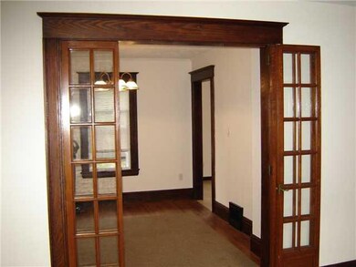 Dining Room. Entrance from Living Room to Dining R