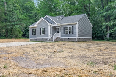 Single story home with crawl space and roof with s