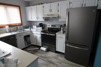 13 Ridge unit 20, Woodstock, NH 03262 - photo 2
