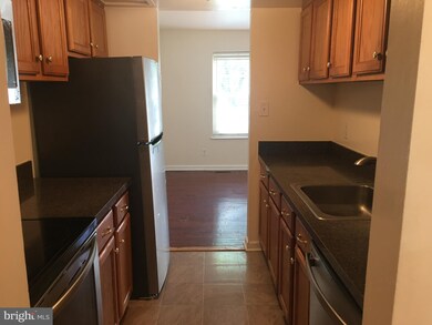 9051 Lambskin Ln, Columbia, MD 21045 - photo 4