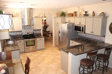 E Kitchen