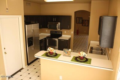 321 S Silverbrush Dr, Chandler, AZ 85226 - photo 5