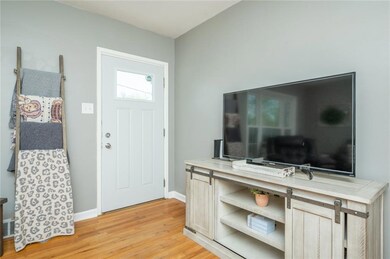 1219 57th Place, Des Moines, IA 50311 - photo 2