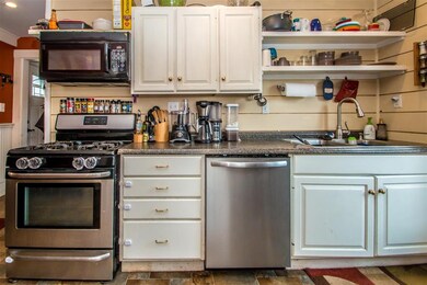 13 Railroad St, Lancaster, NH 03584 - photo 5