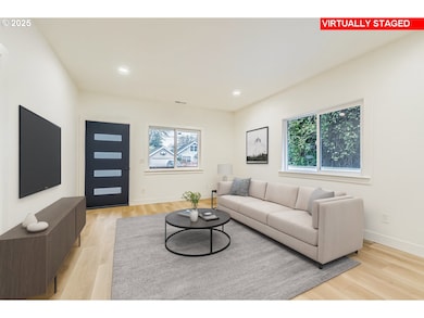 4734 NE 100th Ave, Portland, OR 97220 - photo 4