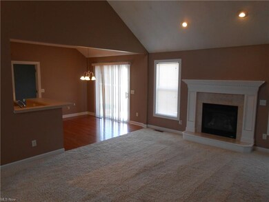 615 Rundle St, Lagrange, OH 44050 - photo 3