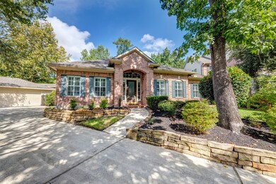Welcome to 19 Split Rail Place located in the highly desired village of Indian Springs in The Woodlands!