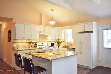 804 Surrey Ct W, Lords Valley, PA 18428 - photo 7