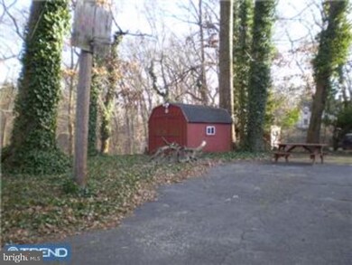 98 N Columbia St, Woodbury, NJ 08096 - photo 3