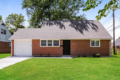 003-photo-front-view-11187939