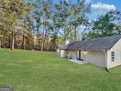 730 Carrie Cove Ln, Clarkesville, GA 30523 - photo 3