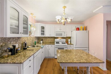 606 NW K St, Bentonville, AR 72712 - photo 2