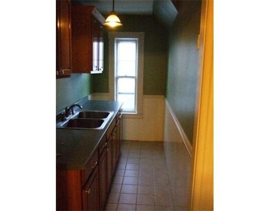 6 Beckman St unit 3, Worcester, MA 01607 - photo 2