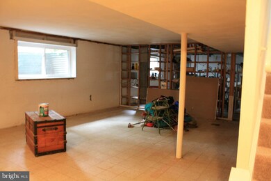 6843 Trexler Rd, Lanham, MD 20706 - photo 2