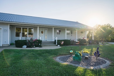 957 E County Rd 1450, Hamilton, IL 62341 - photo 5