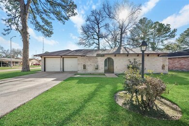 10634 Onslow St, Houston, TX 77016 - photo 2