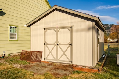 607 S Stevens St, Chewelah, WA 99109 - photo 3