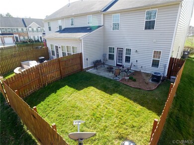 Large Fenced Rear Yard