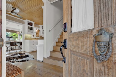 411 W Burbank St, Fredericksburg, TX 78624 - photo 6