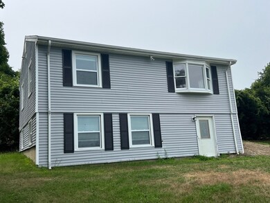 22 Eisenhower Rd, Swansea, MA 02777 - photo 2