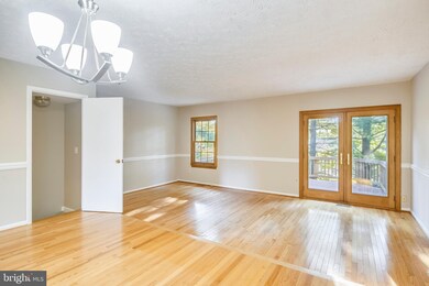 18709 Winding Creek Place, Germantown, MD 20874 - photo 7