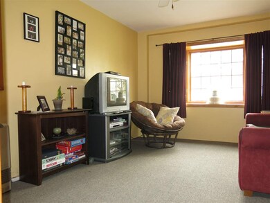 134 Hanover St, White River Junction, VT 05001 - photo 5