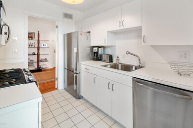 25 W. Elm St., Unit 54 16