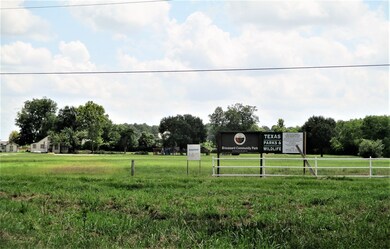 13010 E Hufsmith Rd, Tomball, TX 77375 - photo 5