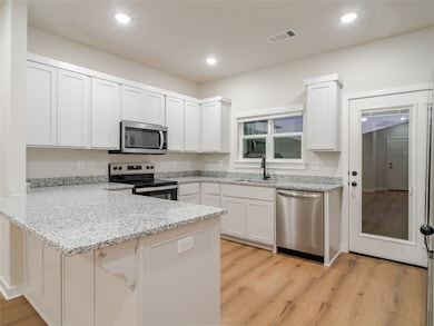 513 Cosmos St, Centerton, AR 72719 - photo 3