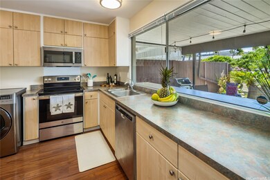 This is a pass through window to the lanai.