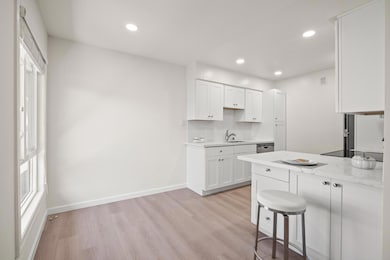 3045 Los Prados St unit 218, San Mateo, CA 94403 - photo 2