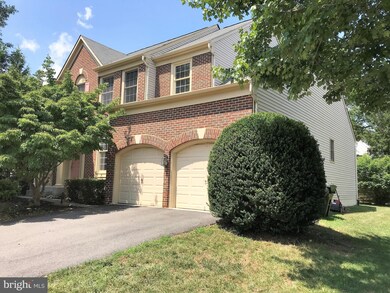 8306 Wolftrap Rd, Vienna, VA 22182 - photo 2