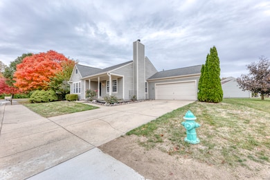 8496 Blacksmith Ct, Fishers, IN 46038 - photo 2