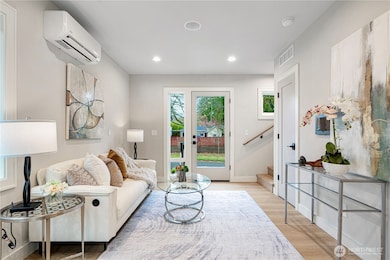 3054 Fairmount Ave SW, Seattle, WA 98116 - photo 3