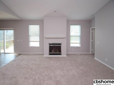 911 Port Royal Dr, Papillion, NE 68046 - photo 6